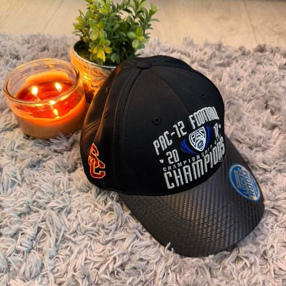 Top of the World USC Trojans Pac-12 Football 2017 Championship Locker Room Hat